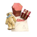 Schuco limited edition bear with growler, no. 977 of 1000, in cavas bag, together with a 1960s Germa