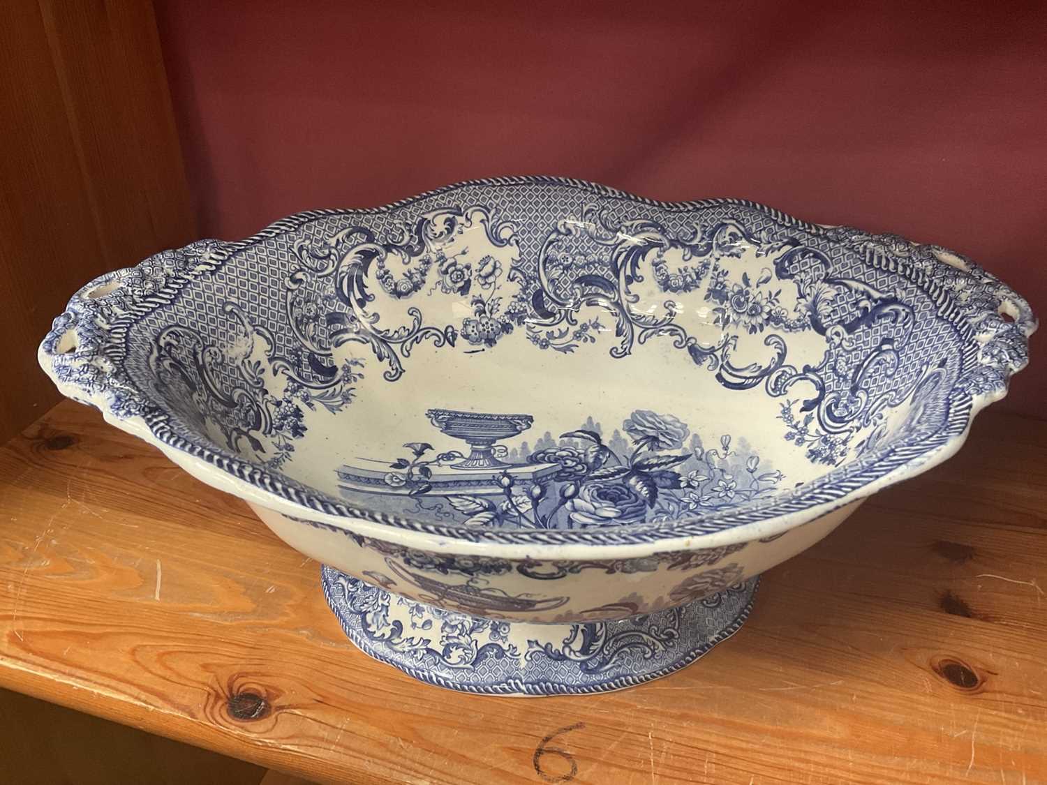 Early 19th century Copeland & Garrett (1833-1847) blue and white pedestal bowl - Image 7 of 7