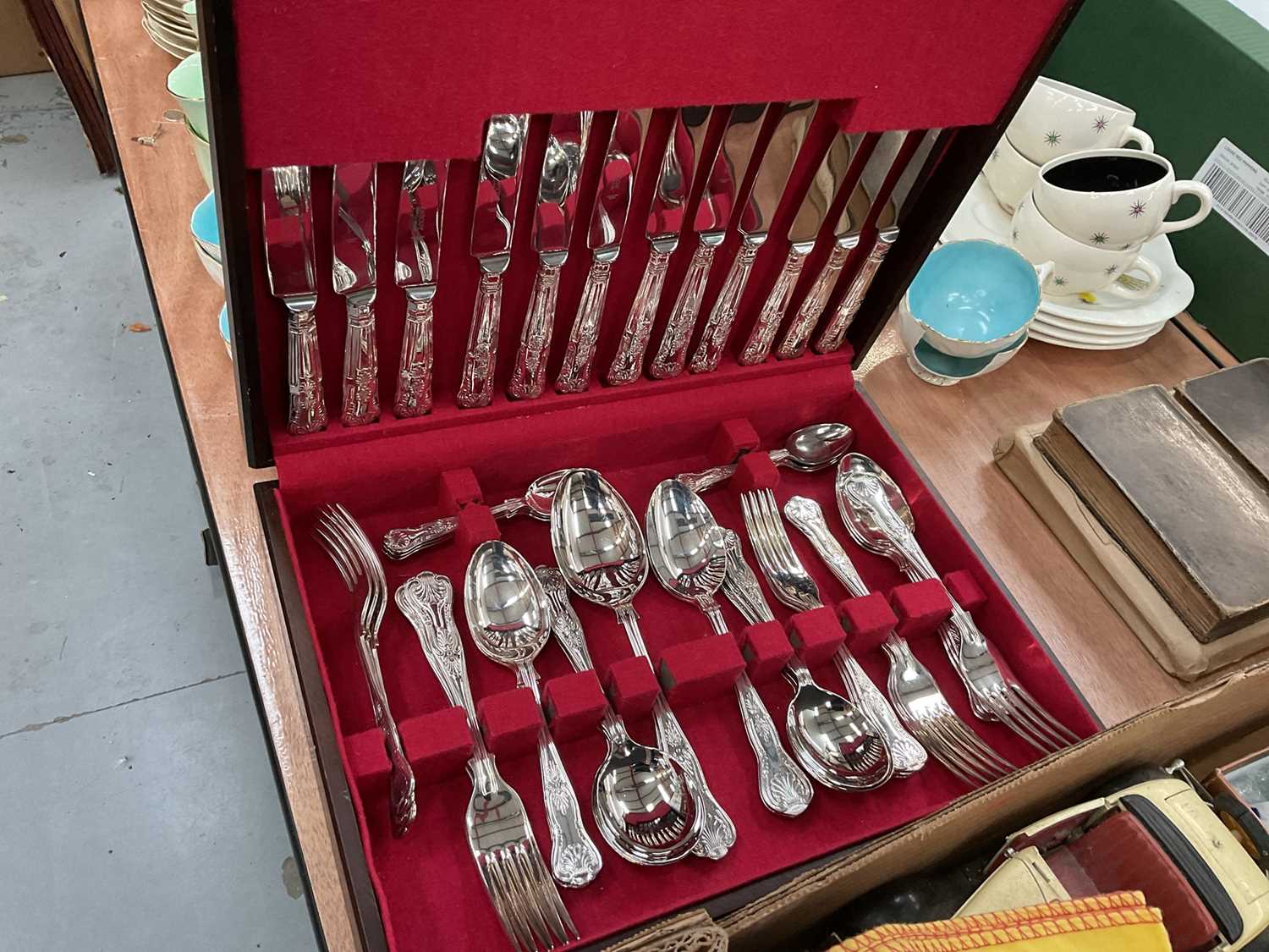 Canteen of Kings pattern cutlery