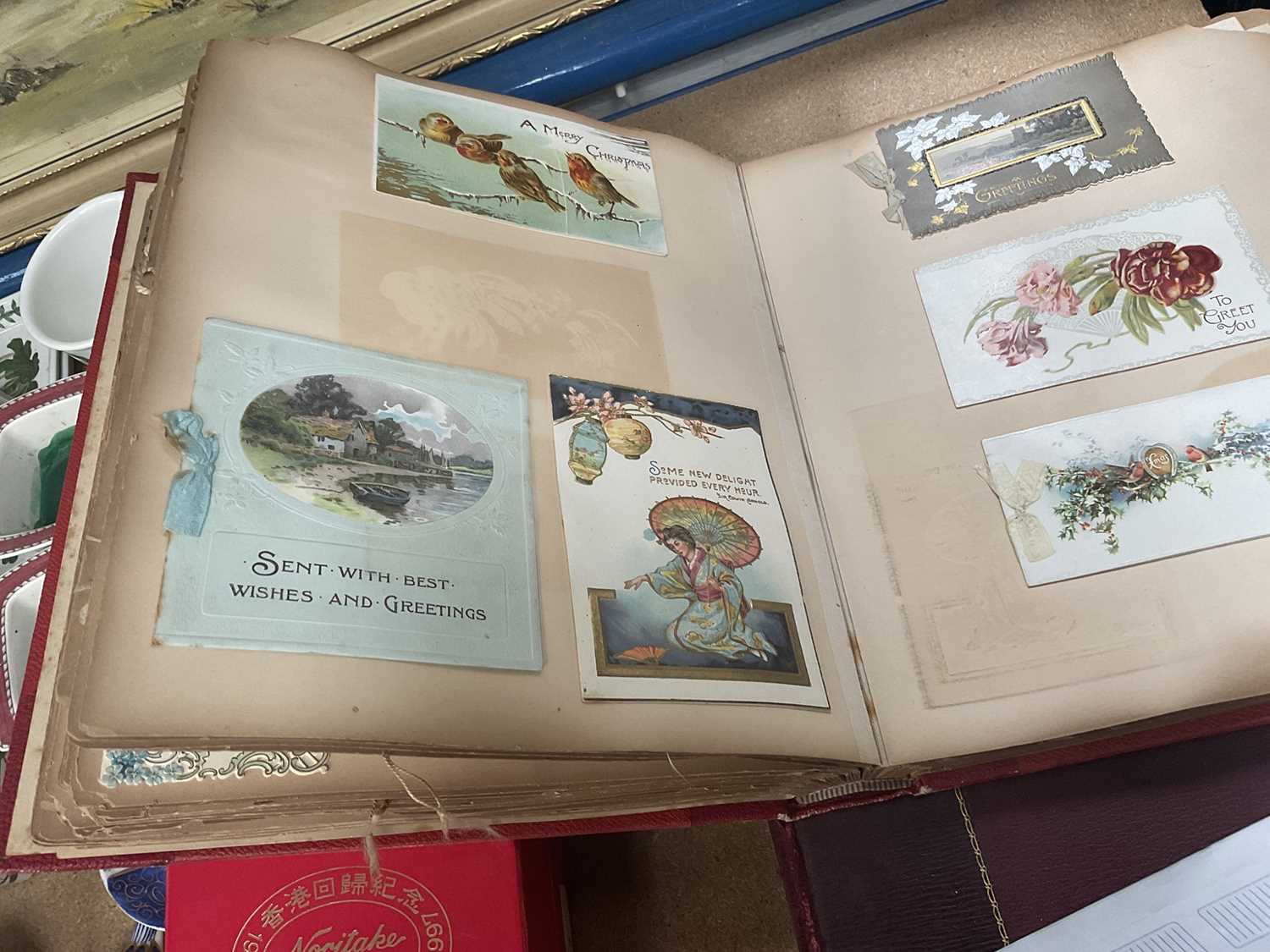 Victorian scrap album containing a collection of Victorian and Edwardian Christmas cards and greetin - Bild 6 aus 7