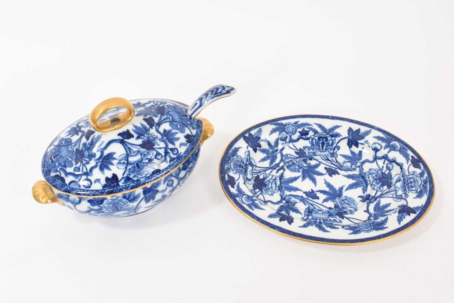 Wedgwood pearlware blue printed sauce tureen, cover stand and a ladle - Image 2 of 6