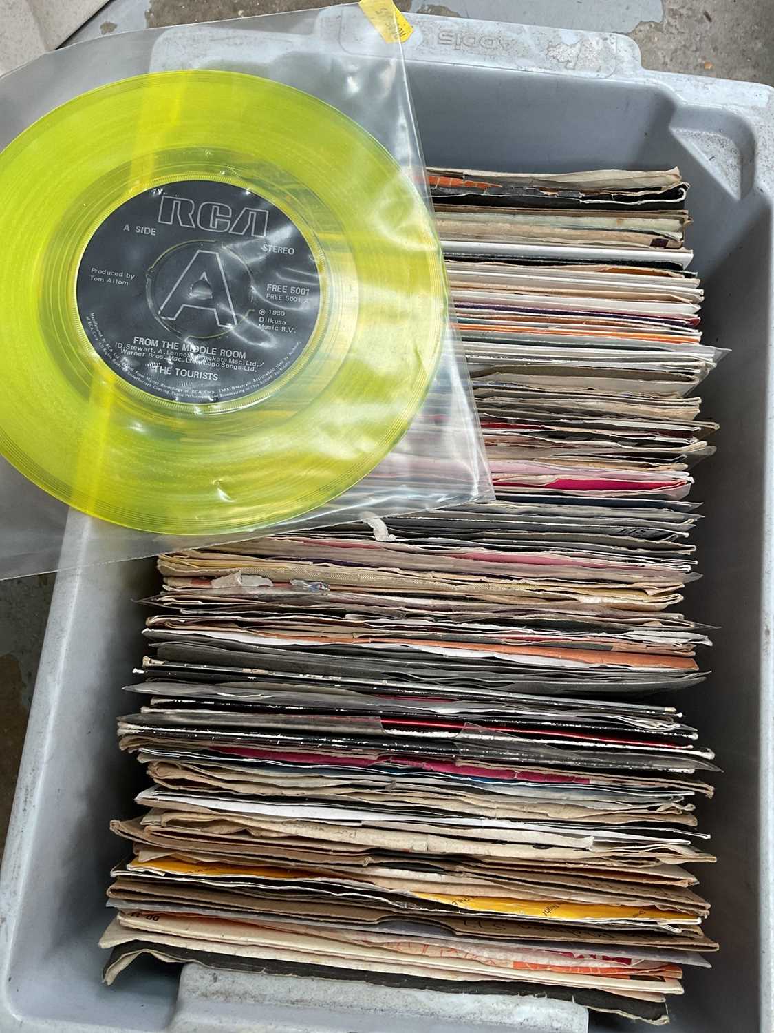 Five plastic crates of singles, and some CDs - Image 3 of 5