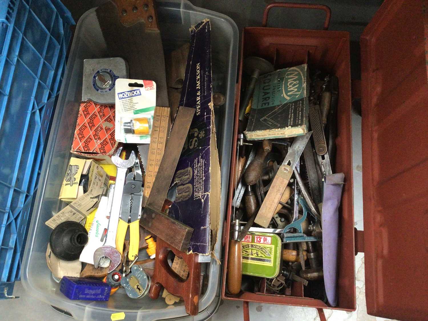 Quantity of old wooden hand tools, saws, boxed parts, accessories, Stanley Bailey No 5 plane, Record - Image 2 of 6