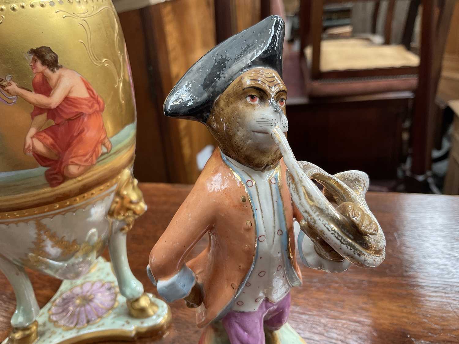 Vienna vase and a Meissen style monkey band figure - Image 2 of 7
