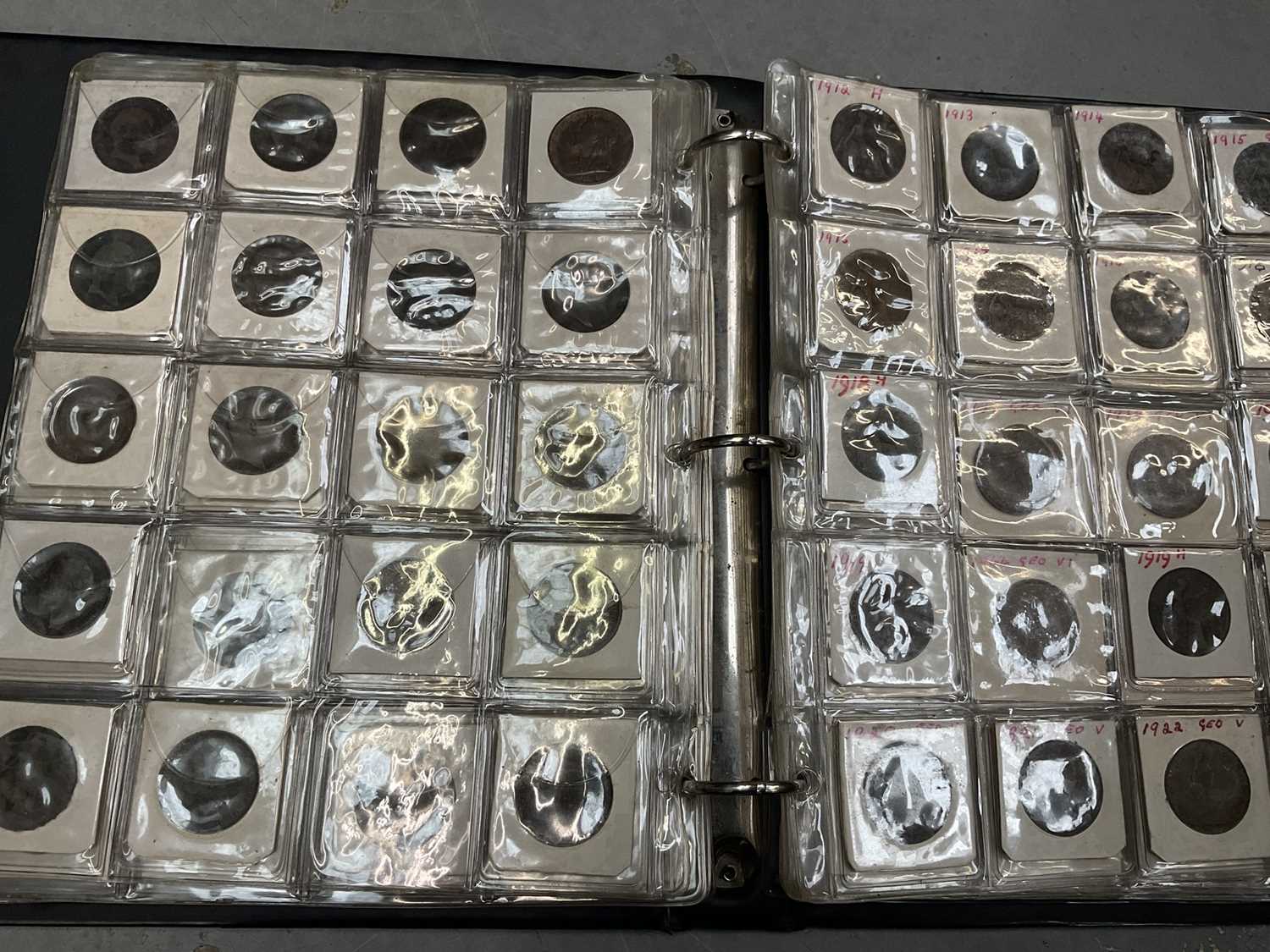 Box of coins - Image 9 of 11
