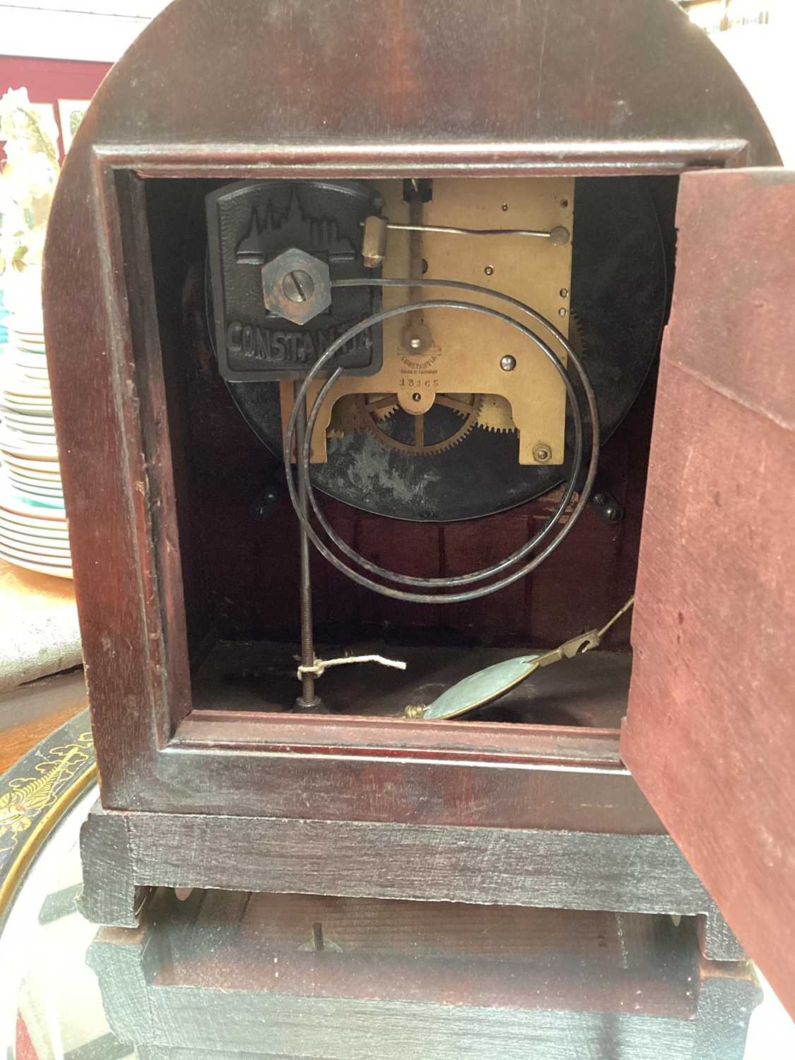 1930s mantel clock with striking movement in chinoiserie decorated case together with a matching cir - Image 3 of 4