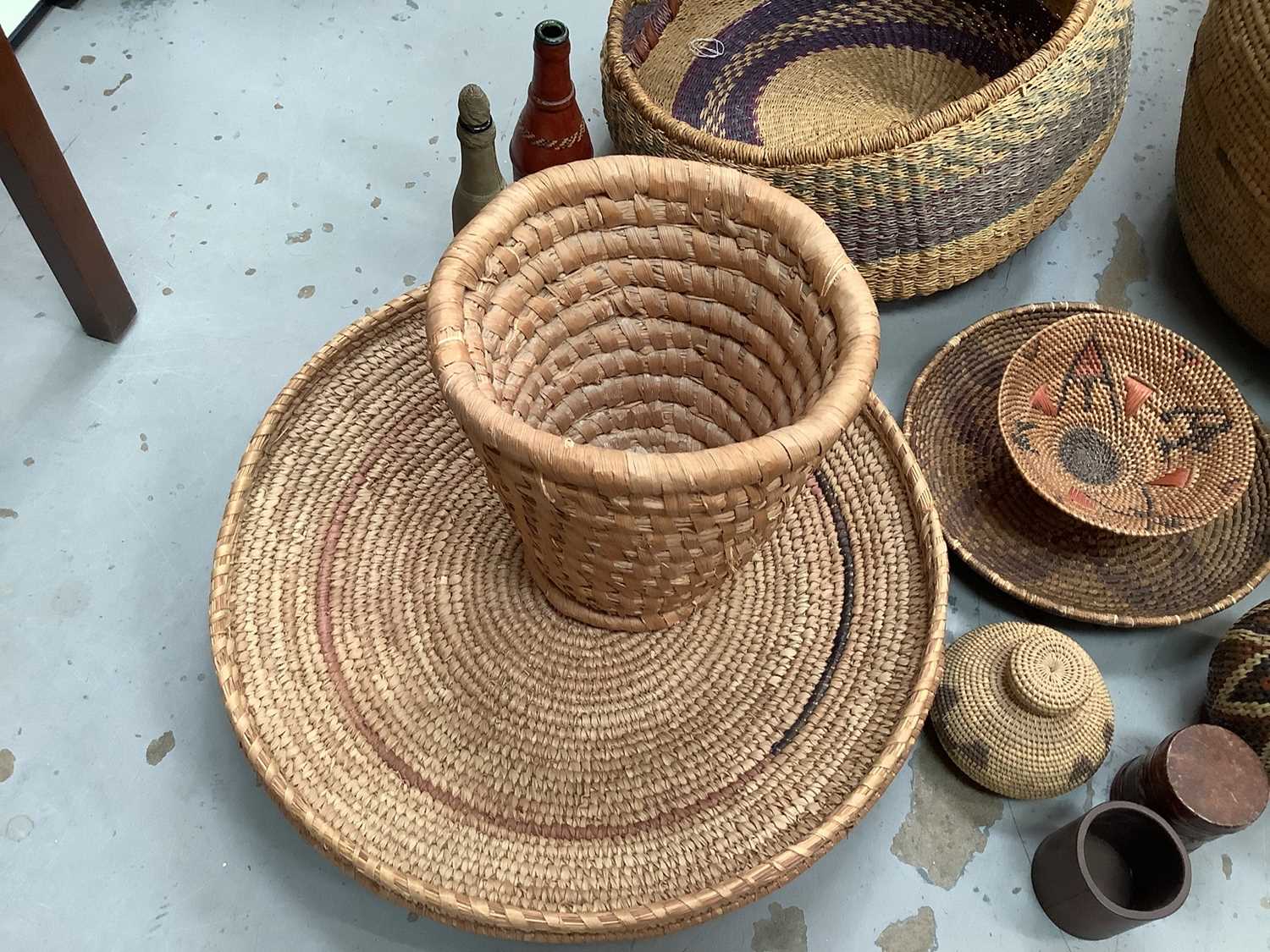 Small group of tribal baskets - Bild 3 aus 4