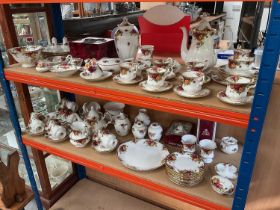 Quantity of Royal Albert Old Country Roses tea and dinner ware