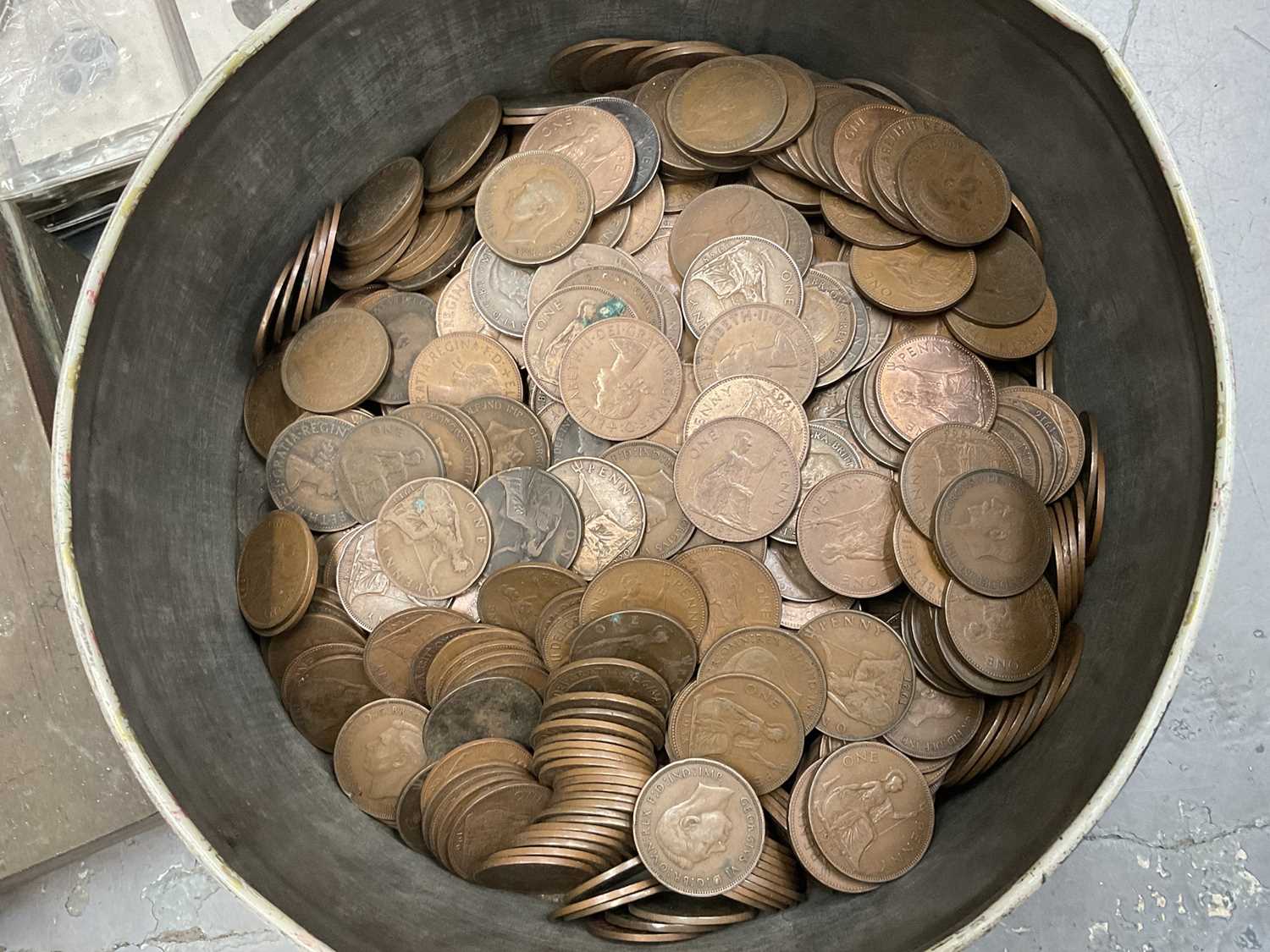 Box of coins - Image 2 of 11