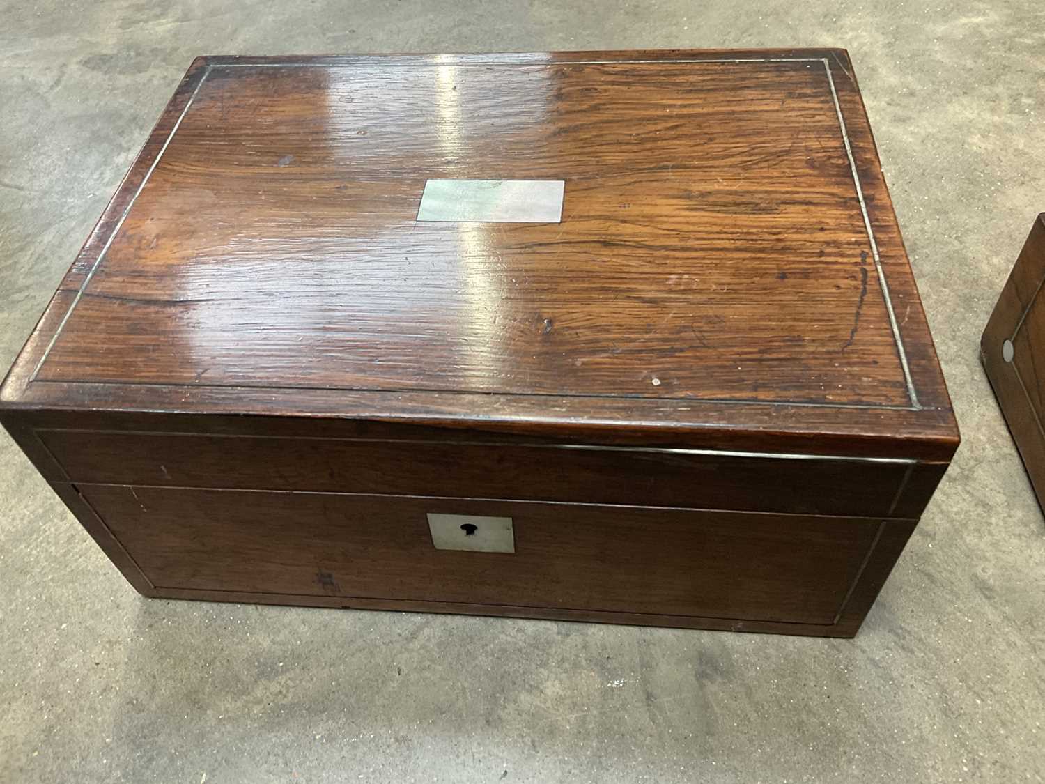 Victorian rosewood veneered writing box with mother of pearl inlay and a similar needlework box (2) - Image 4 of 5