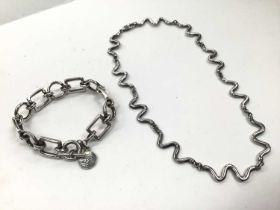 Silver wave link necklace and a silver square and circle link bracelet (2)
