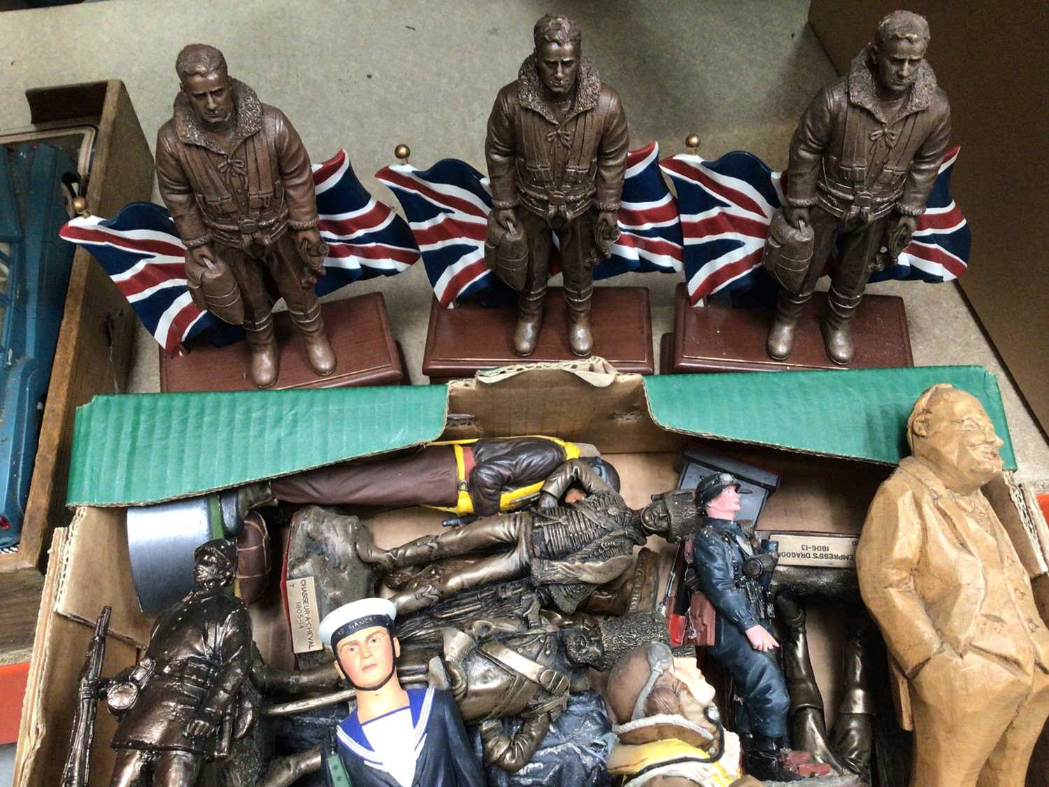 Group of resin and other military figures (1 box) - Image 2 of 2