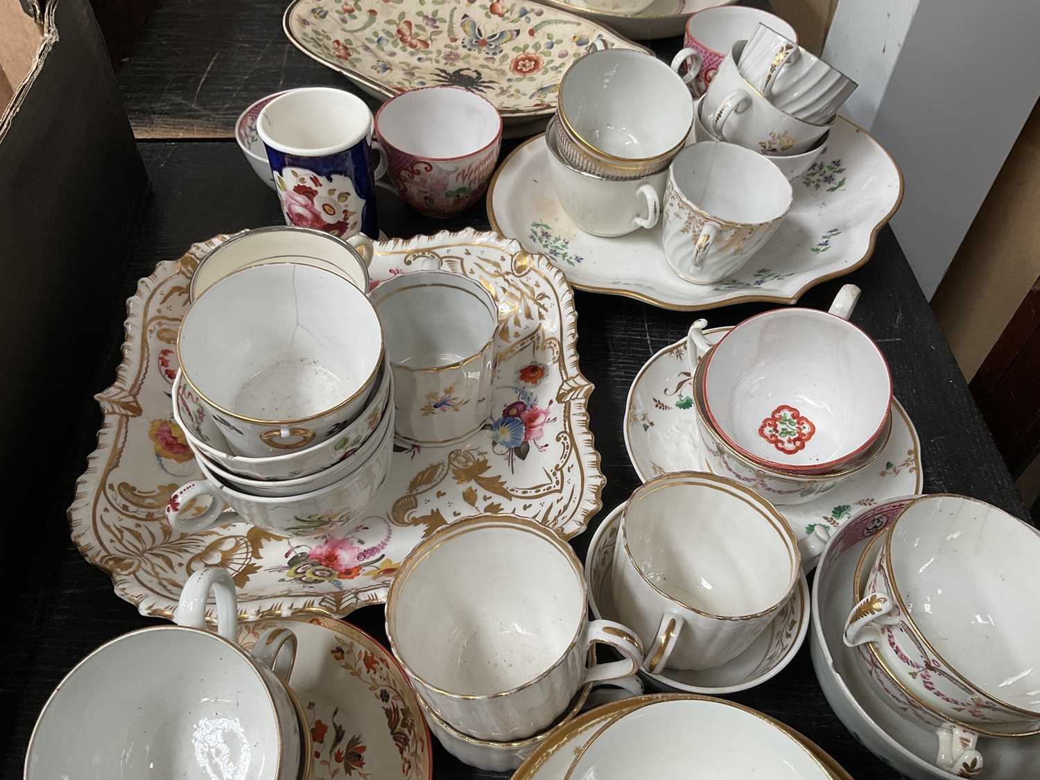 Collection of predominantly 18th century English porcelain items - Image 3 of 5