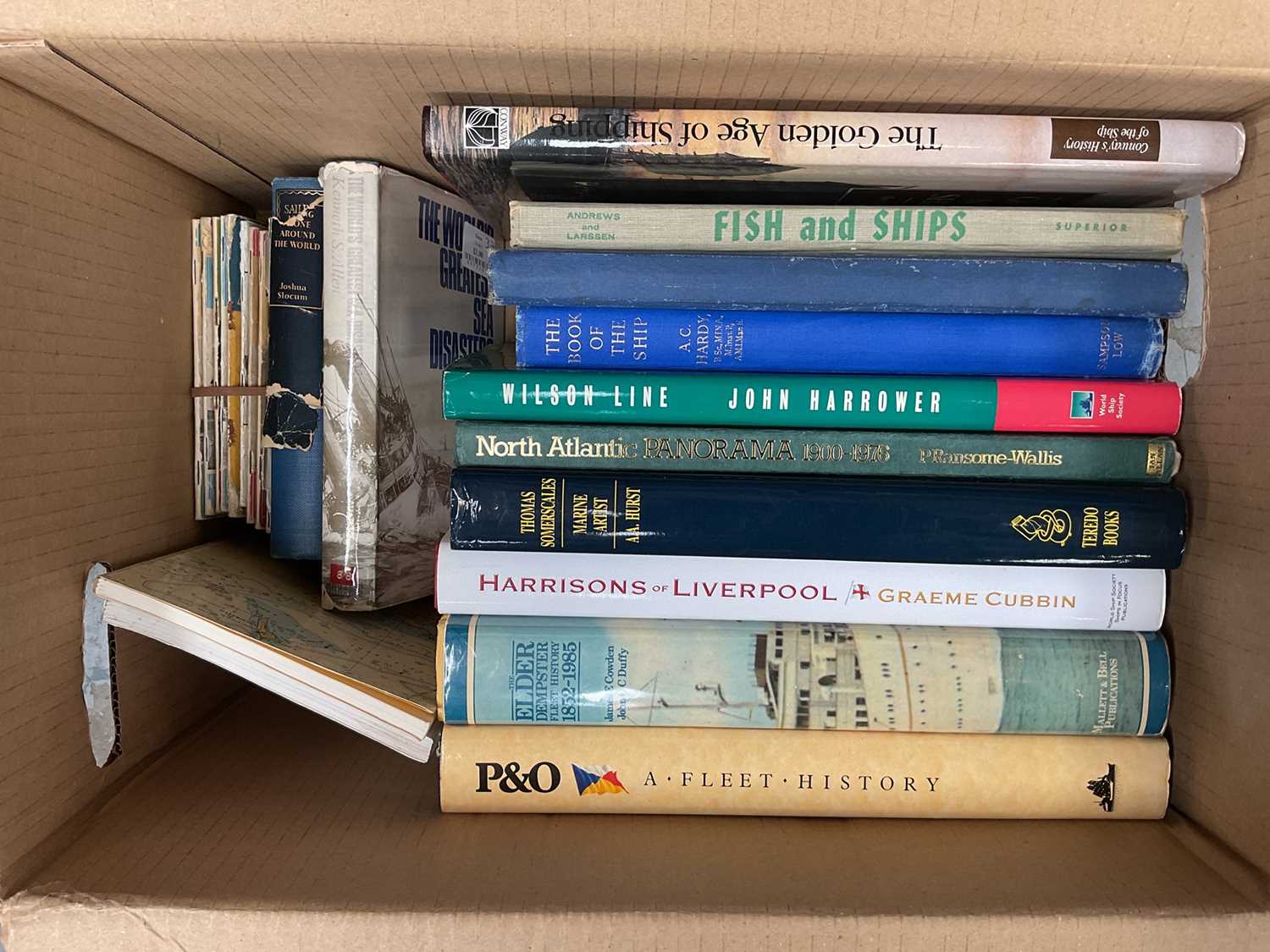 Large quantity of books relating to shipping and art - Image 11 of 14