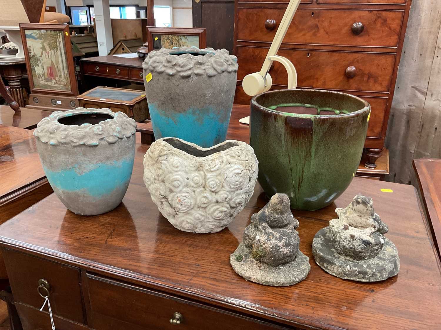 Four various vases / planters and two garden frog ornaments