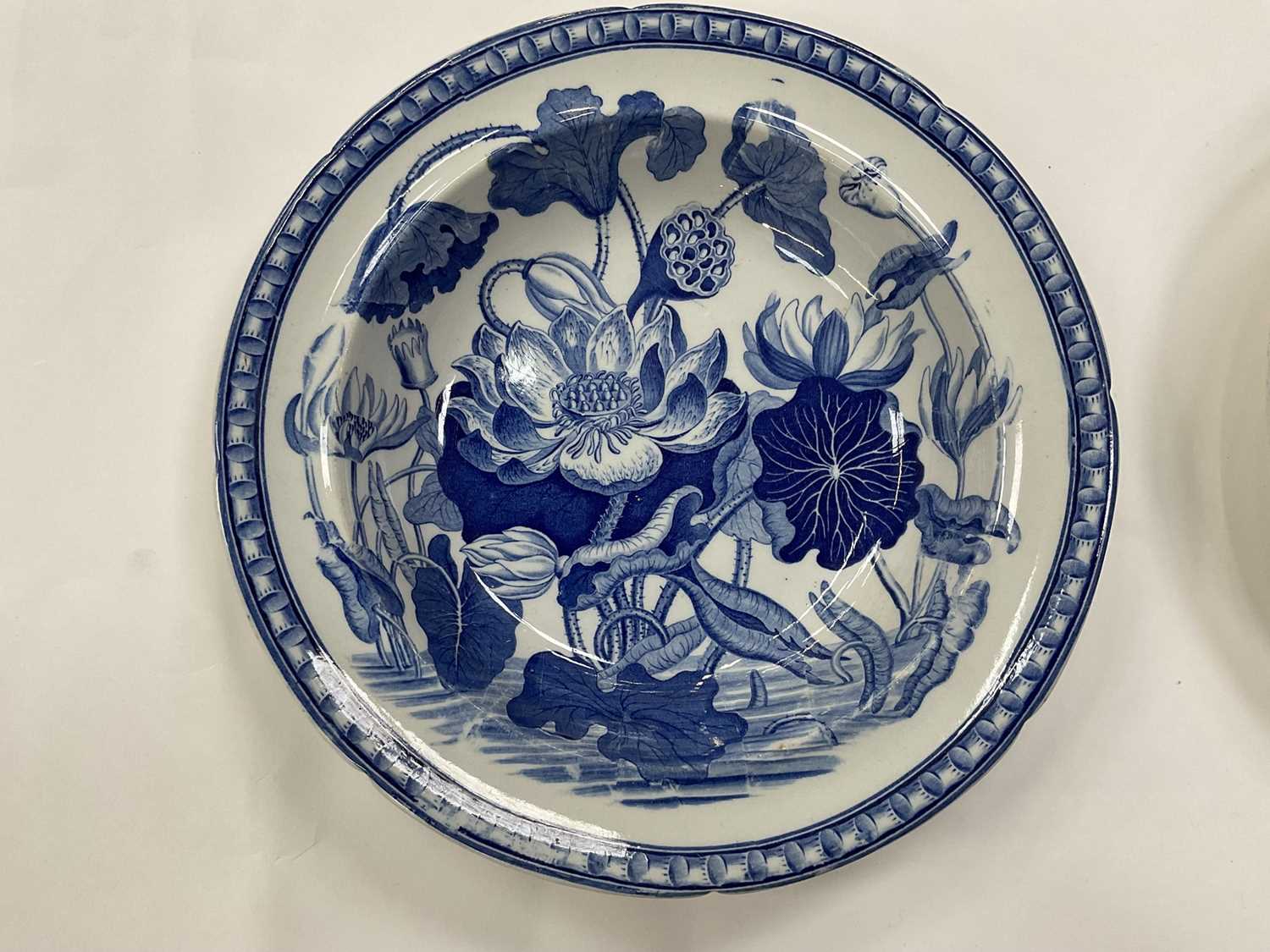 Wedgwood Stone China blue printed waterlily pattern deep plate, and three other blue printed plates - Bild 5 aus 9