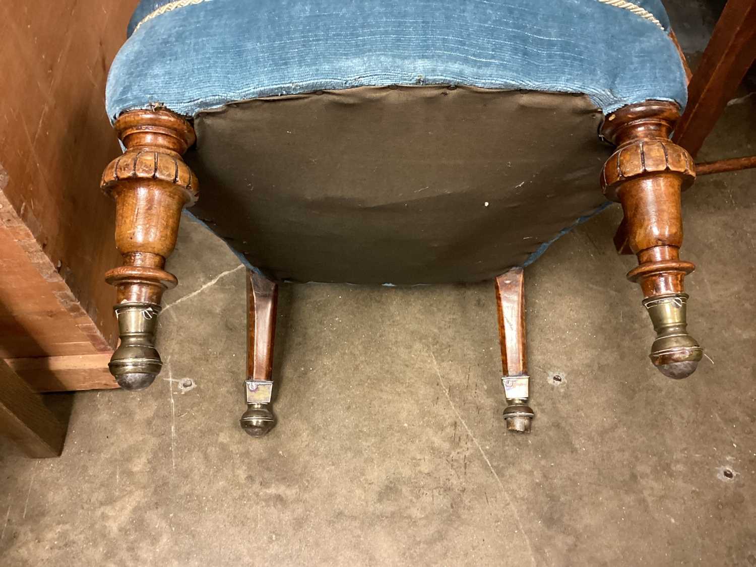 Victorian mahogany nursing chair with blue upholstery on turned front legs - Image 2 of 3