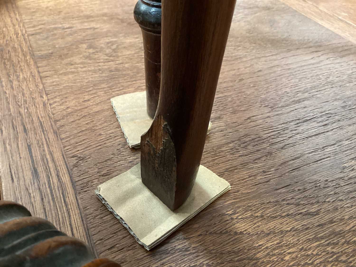 Georgian oak lowboy with three drawers on cabriole legs, 76cm wide, 50cm deep, 71.5cm high - Image 5 of 5