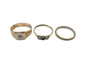 18ct gold diamond set signet ring, one other 18ct gold ring and a platinum wedding ring (3)