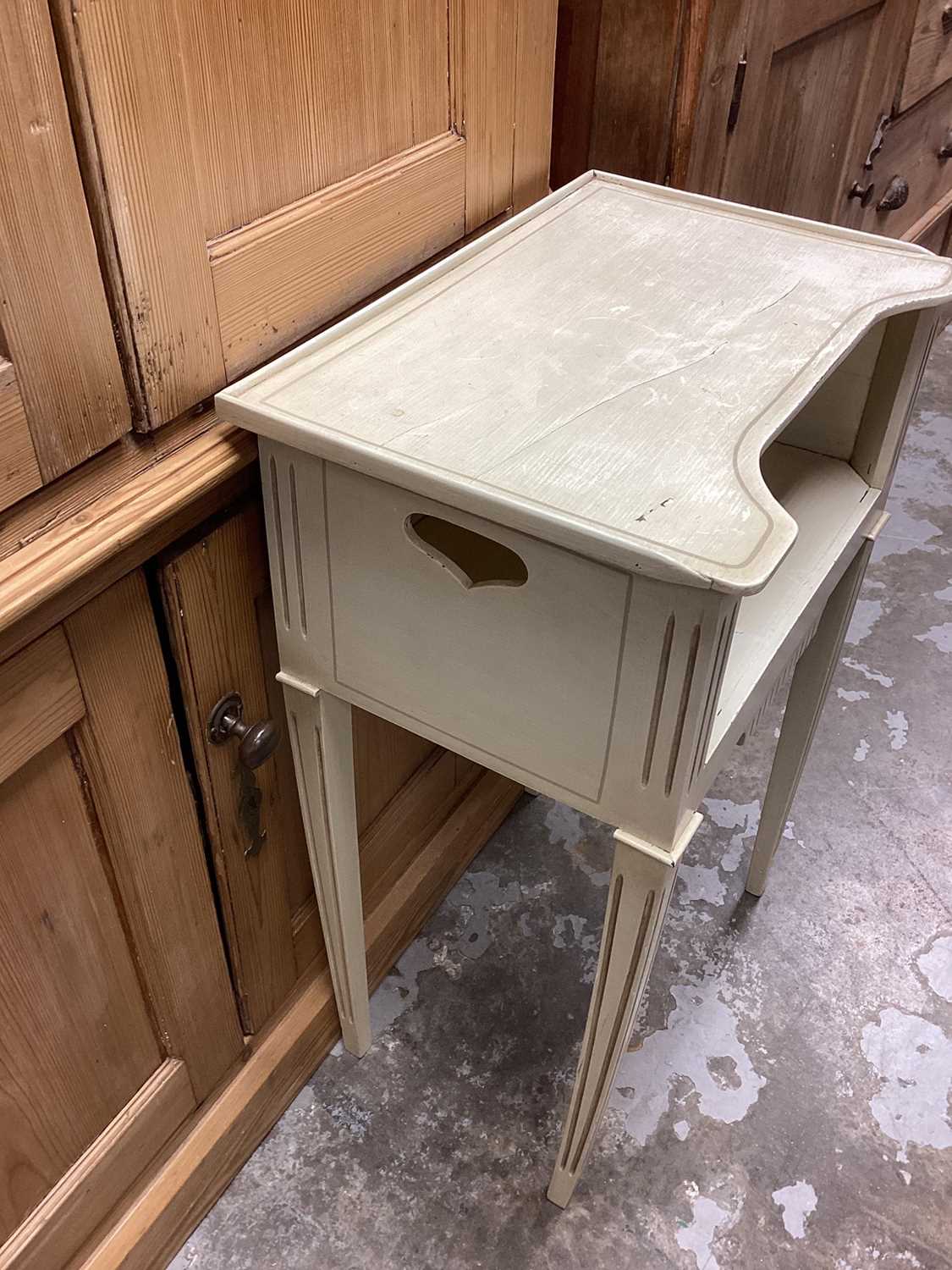 Pair of French cream bedside tables, 46.5cm wide, 31.5cm deep, 70.5cm high - Image 4 of 13