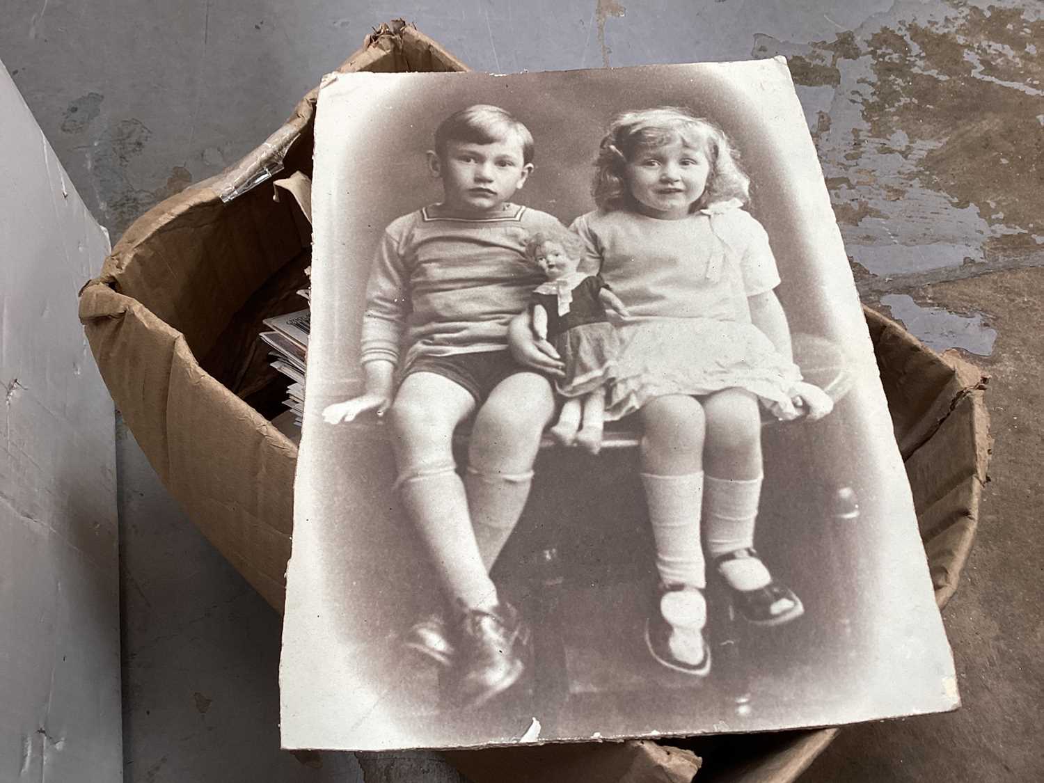 Five boxes of mixed ephemera to include photograph albums. - Image 16 of 19