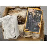 Mixed lot of vintage furs, ladies clothing and similar items
