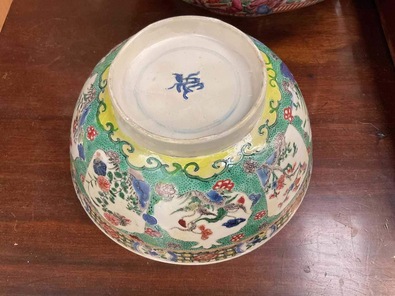 Two 18th century Chinese porcelain bowls - Image 3 of 10