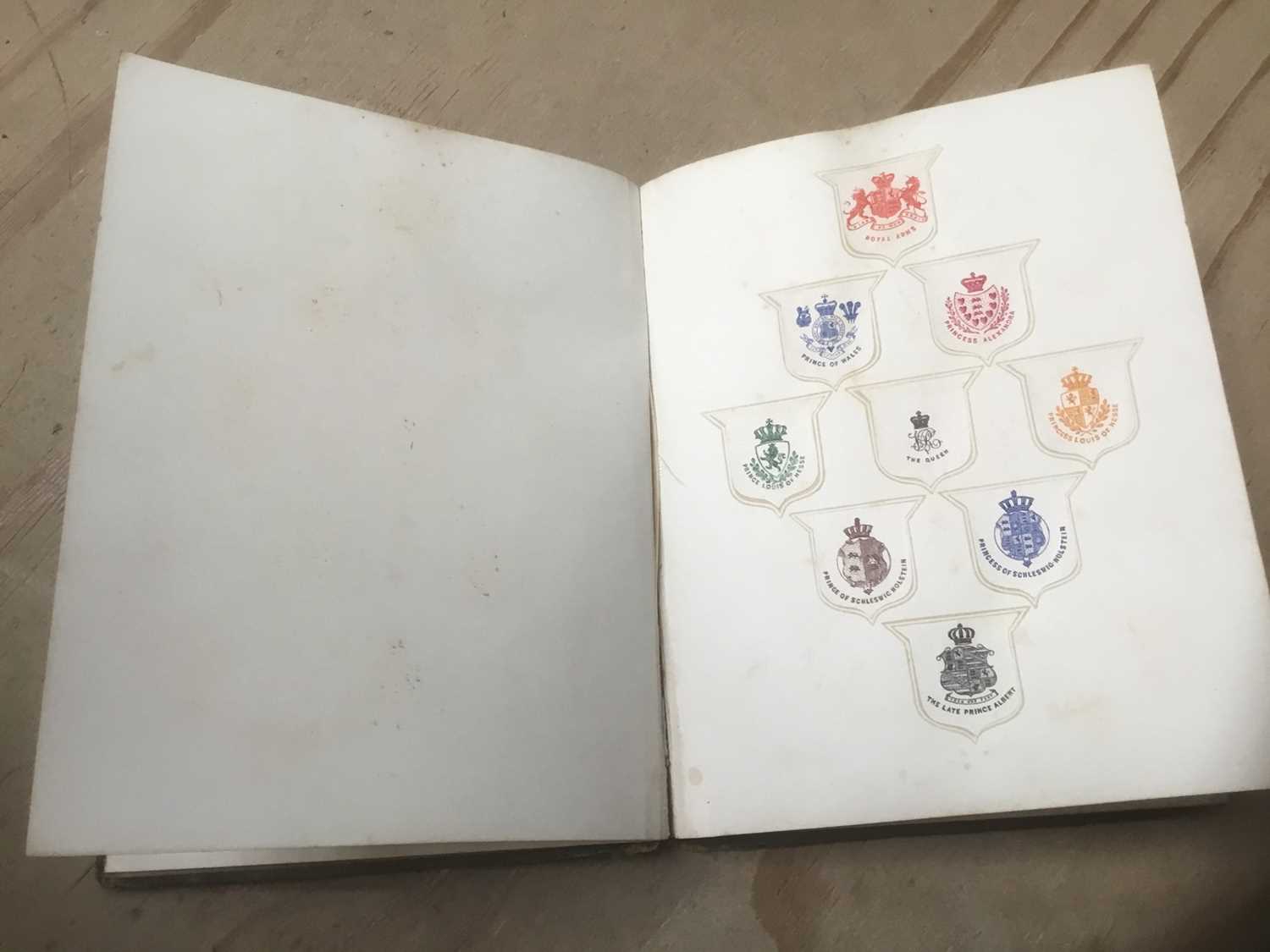 Scottish Crown Jewels and crest book - Image 7 of 8