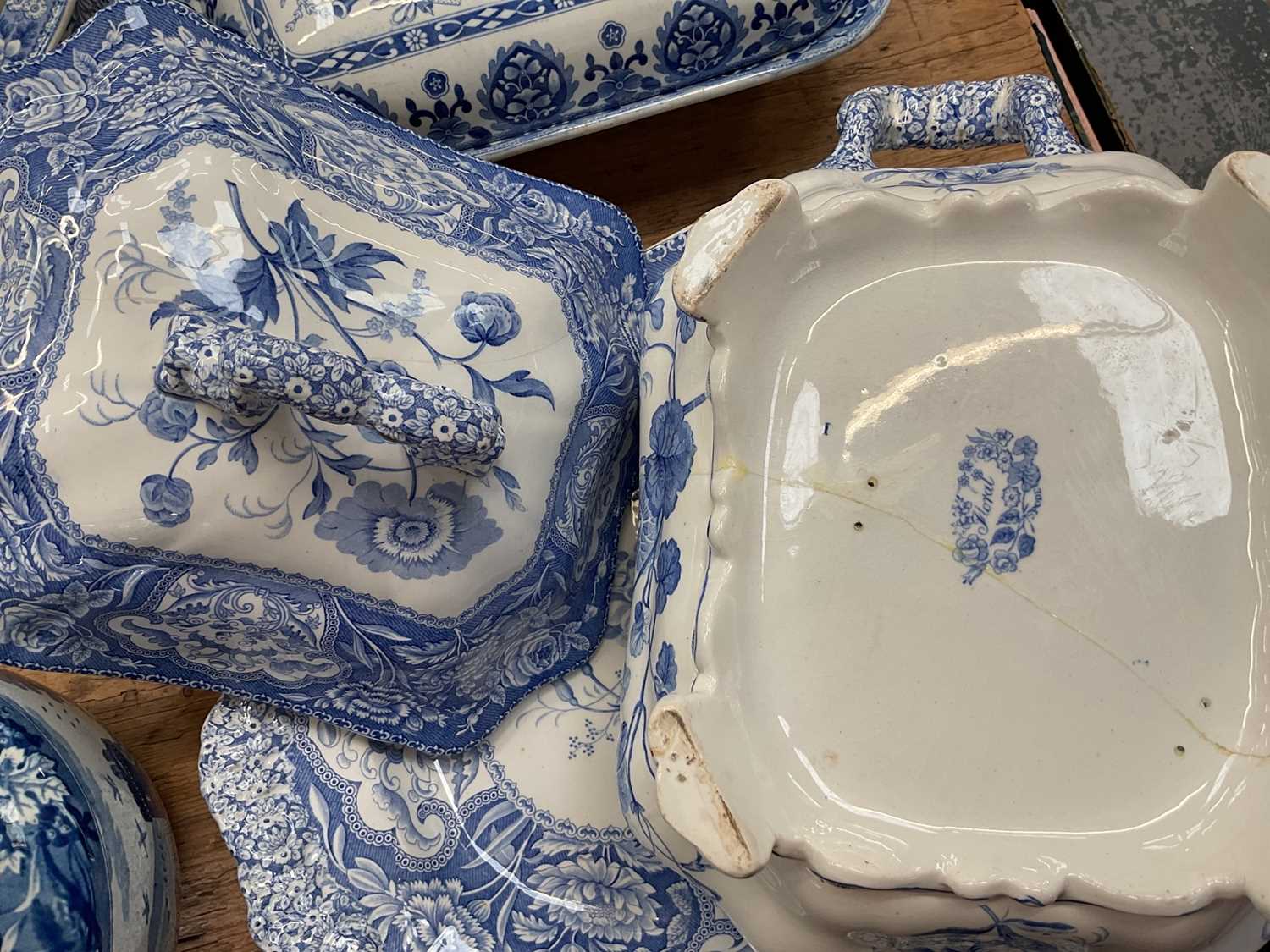 Group of 19th century blue and white transfer printed china - Image 8 of 9