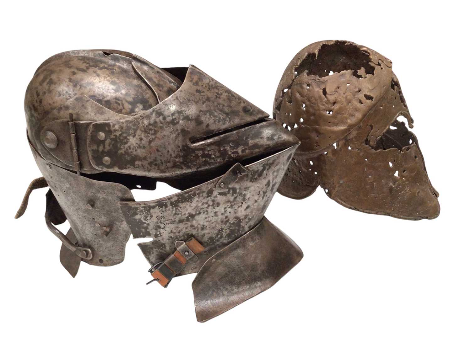 Handmade bronze replica of a 500BC helmet and a handmade replica of a 15th century Italian Armet hel - Image 3 of 11