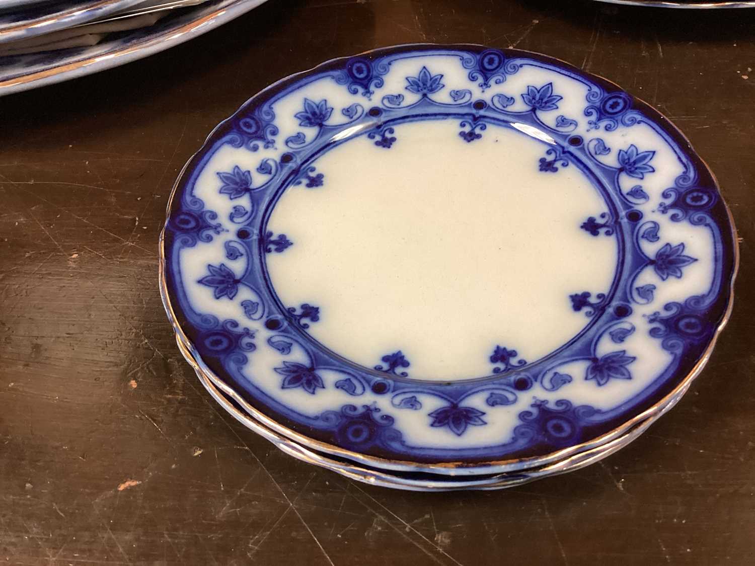 Late Victorian Art Nouveau Ford & Sons 'Dudley' pattern flow blue and white dinner service - Image 5 of 6