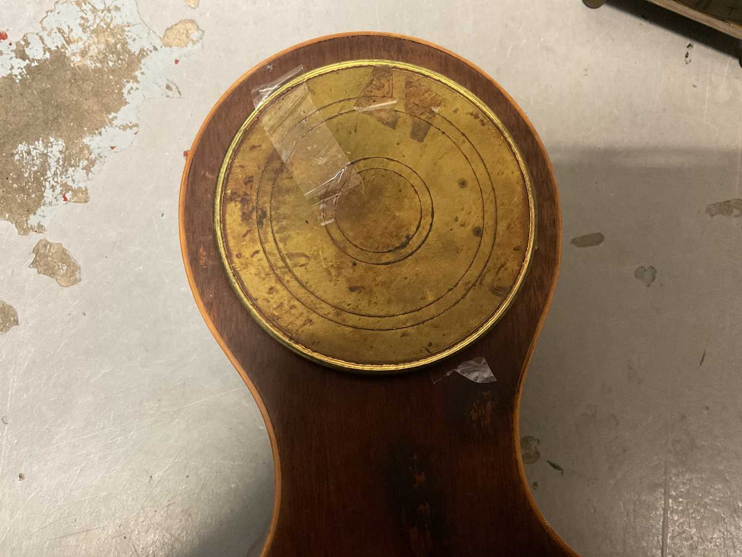 Early 20th century mahogany and inlaid balloon shaped clock - Image 4 of 5