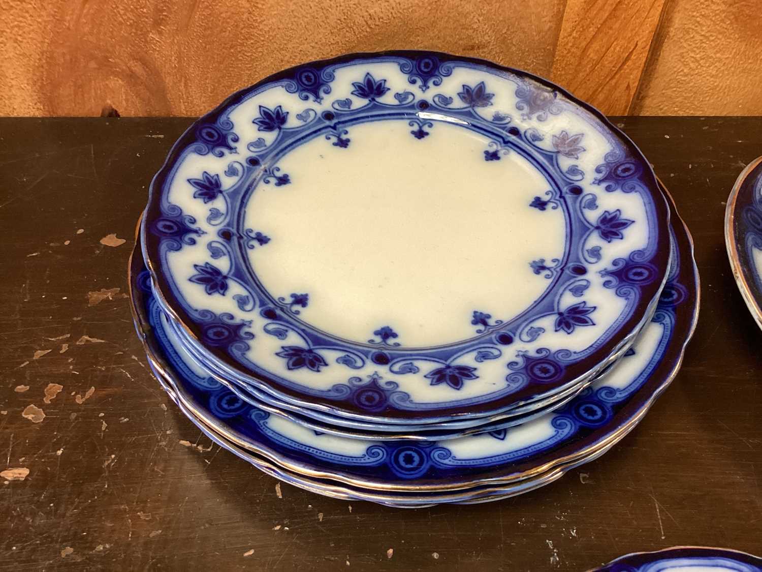 Late Victorian Art Nouveau Ford & Sons 'Dudley' pattern flow blue and white dinner service - Image 2 of 6
