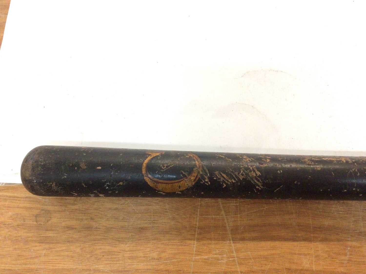 19th century black painted turned wood Police truncheon with gilt lettering 'C S', with ribbed grip, - Image 4 of 4