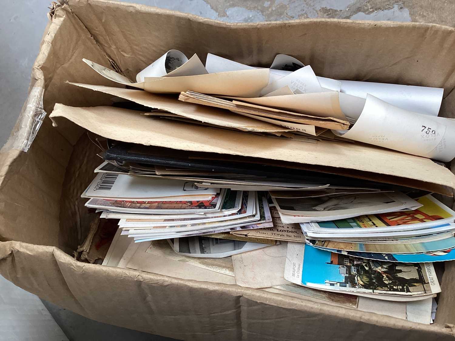 Five boxes of mixed ephemera to include photograph albums. - Image 15 of 19