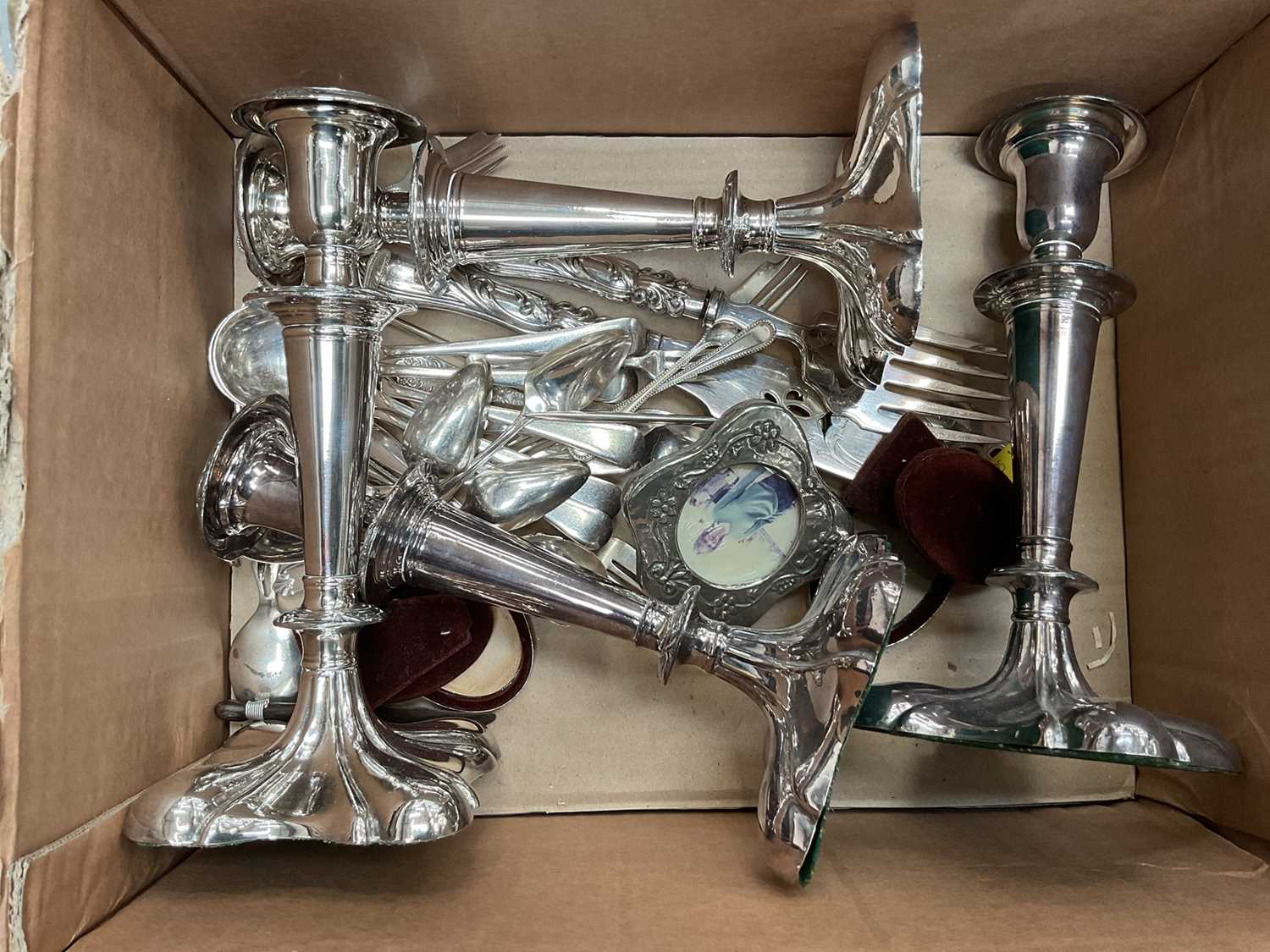 Set of four Victorian silver plated candlesticks, Victorian silver plated fish servers and sundry pl