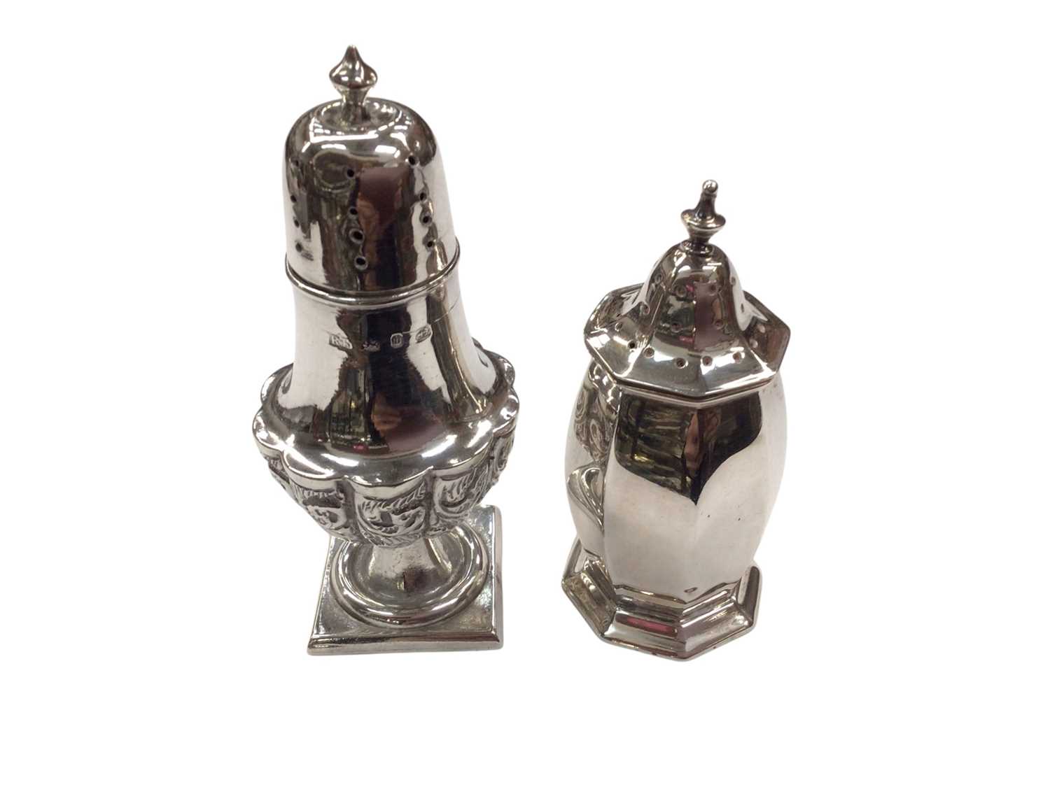 Set of four silver salts and two silver pepperettes - Image 2 of 3