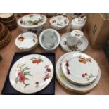 Collection of Royal Worcester Evesham dinnerware