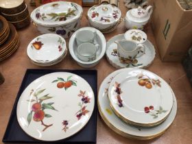 Collection of Royal Worcester Evesham dinnerware
