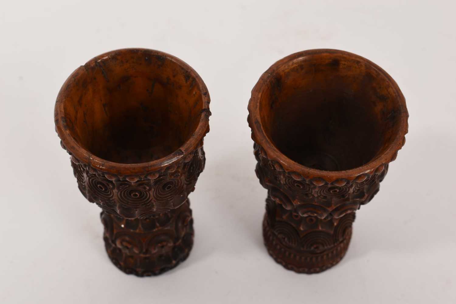 Pair of carved wood small cups - Image 2 of 4