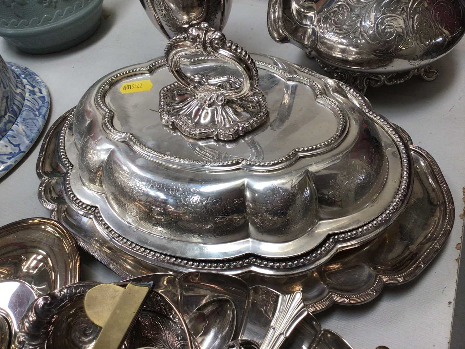 Group of silver plate and other metal wares including a plated tea and coffee pot, plated tureen wit - Image 4 of 7