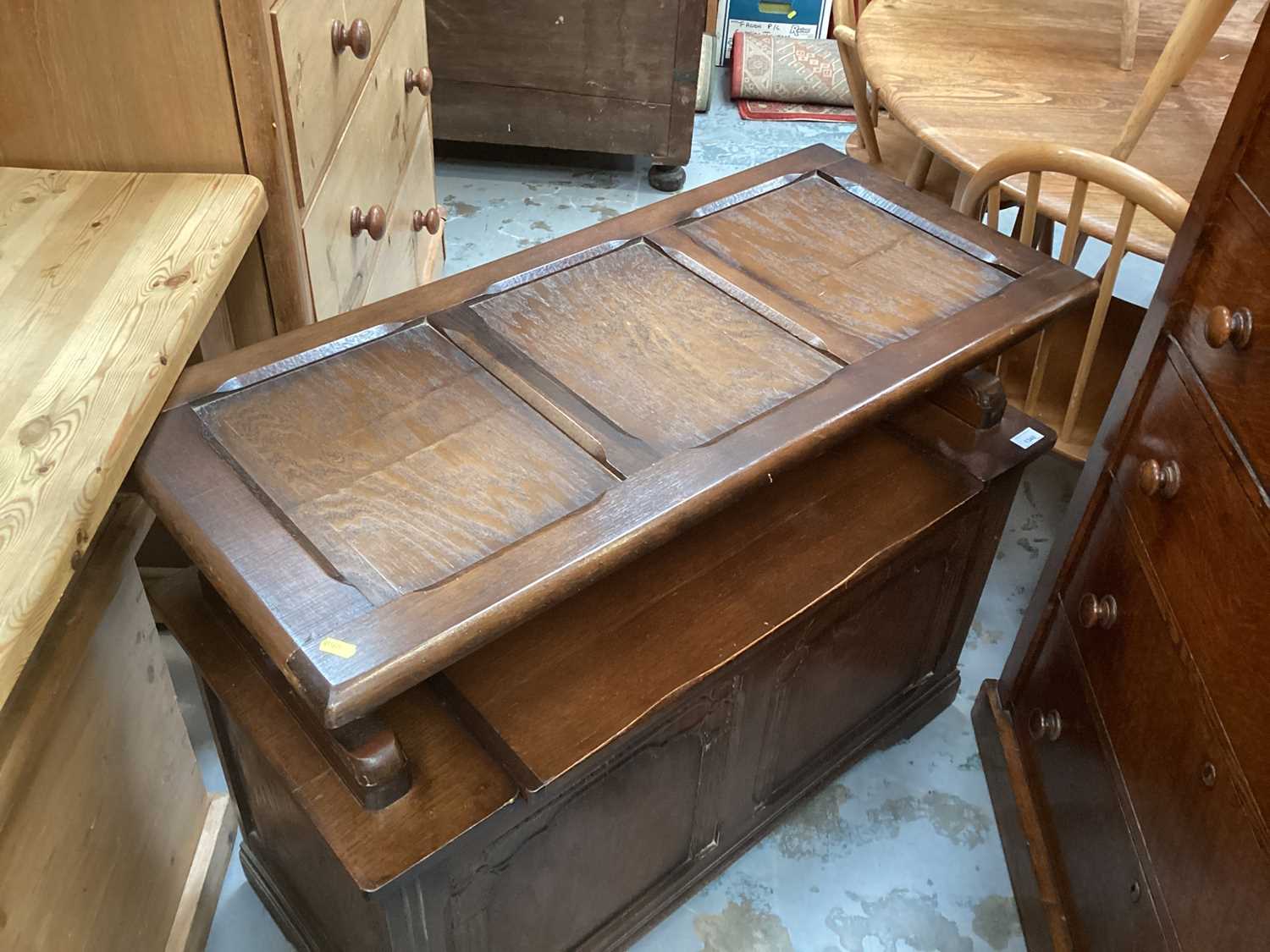 1960s oak finished Monks bench with folding back and rising seat - Image 2 of 2