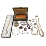 Group of silver and other costume jewellery