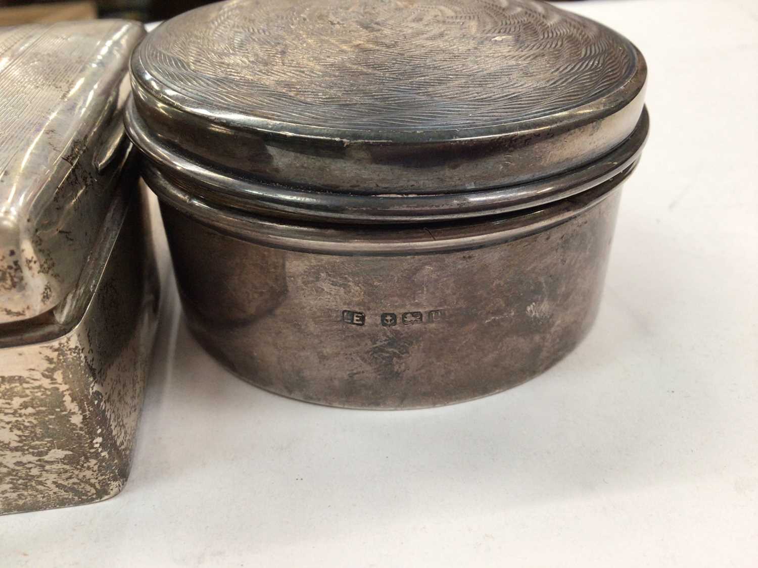 1950s silver cigar box, 1920s silver cigarette box and a round silver pot (3) - Image 5 of 5