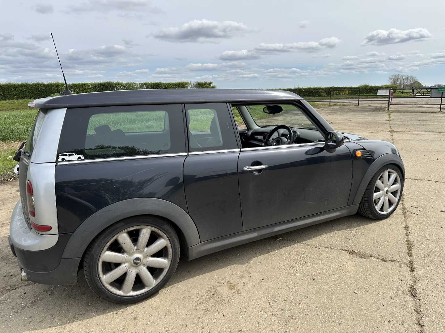 2009 Mini Cooper D Auto Clubman, estate, reg. no. HJ09 LUD - Image 7 of 18