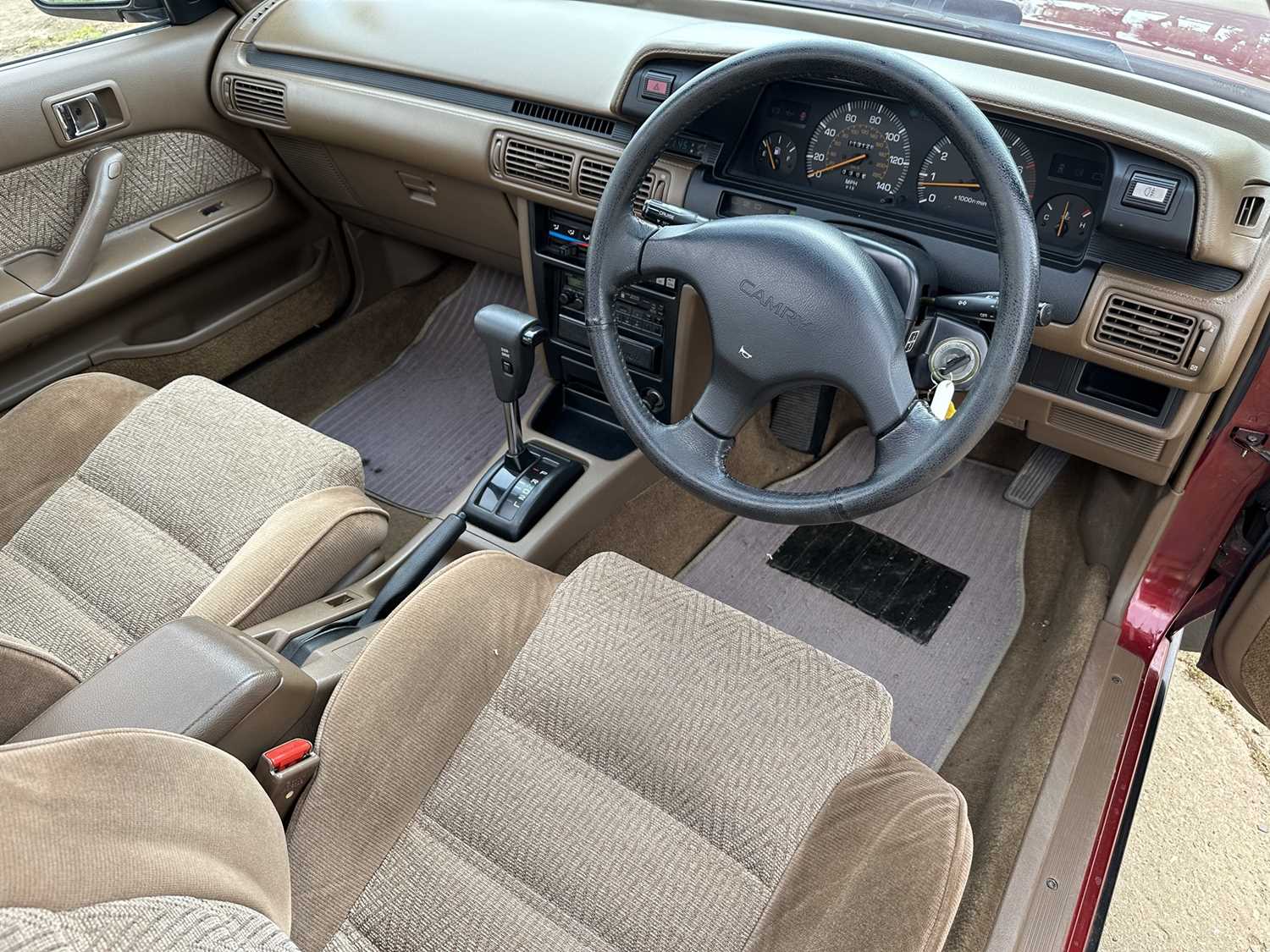 1988 Toyota Camry GLI Executive 1998cc, 4 door saloon, automatic, reg. no. F720 KVW - Image 15 of 26