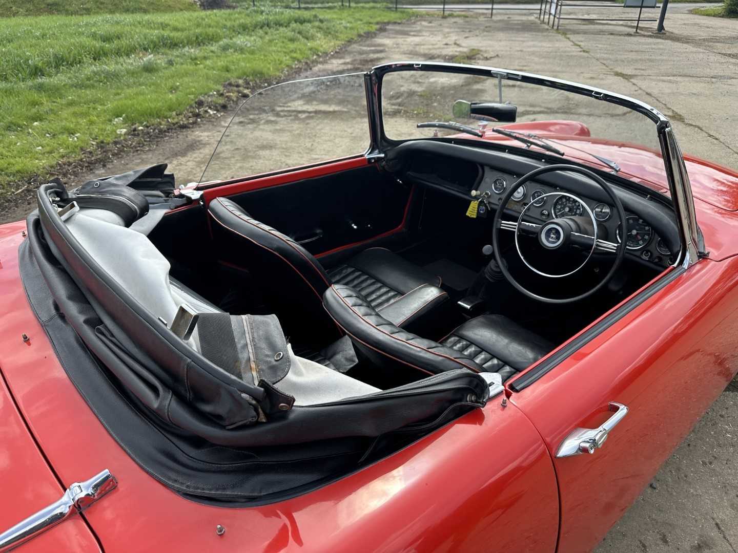 1960 Sunbeam Alpine sports convertible, 1600cc engine, manual gearbox with overdrive, reg. no. 3685 - Image 7 of 30
