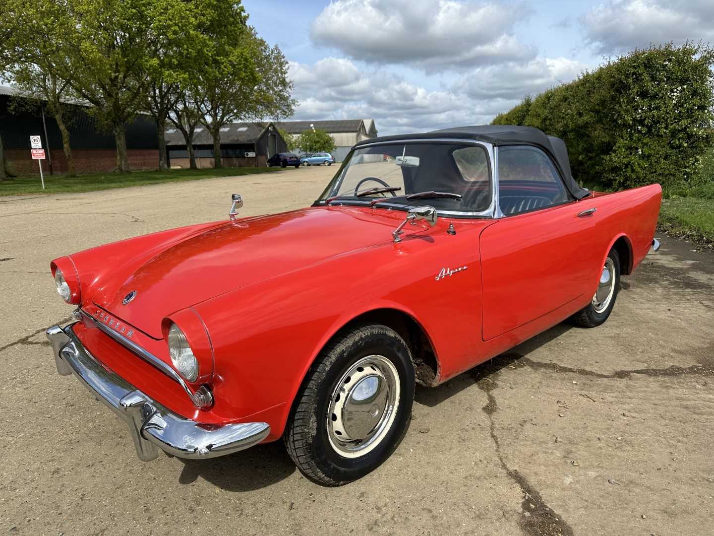 1960 Sunbeam Alpine sports convertible, 1600cc engine, manual gearbox with overdrive, reg. no. 3685 - Image 4 of 30