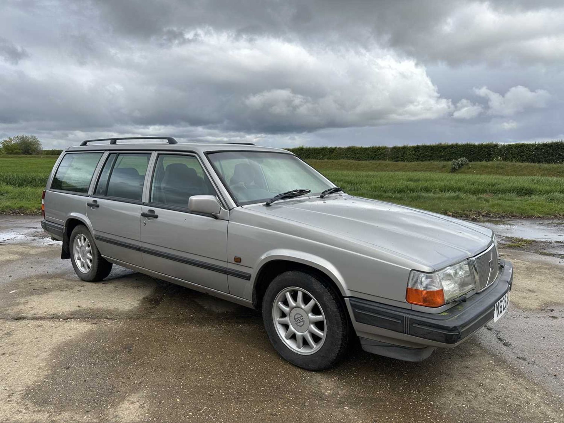 1996 Volvo 940 Estate 2.3 (LPT) SE Automatic, reg. no. N626 EJN - Image 3 of 26