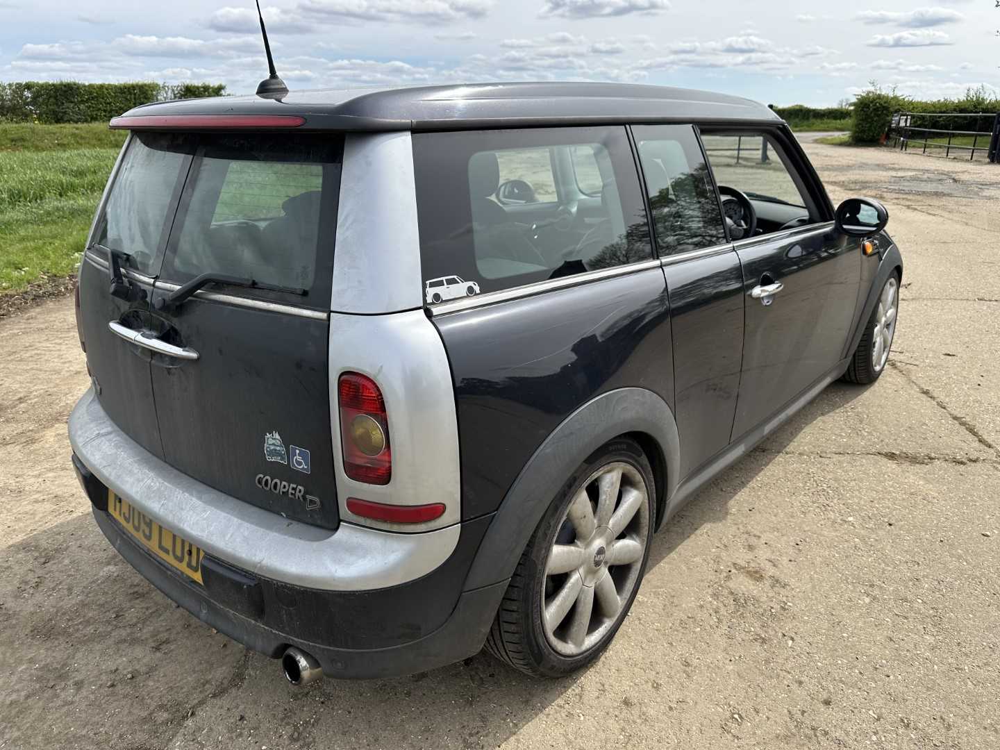 2009 Mini Cooper D Auto Clubman, estate, reg. no. HJ09 LUD - Image 4 of 18